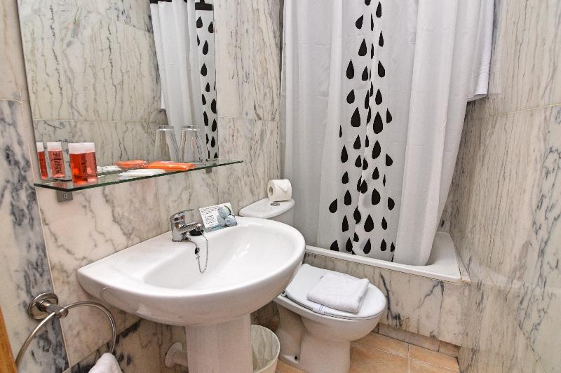 标准间, Queens   Adults Only