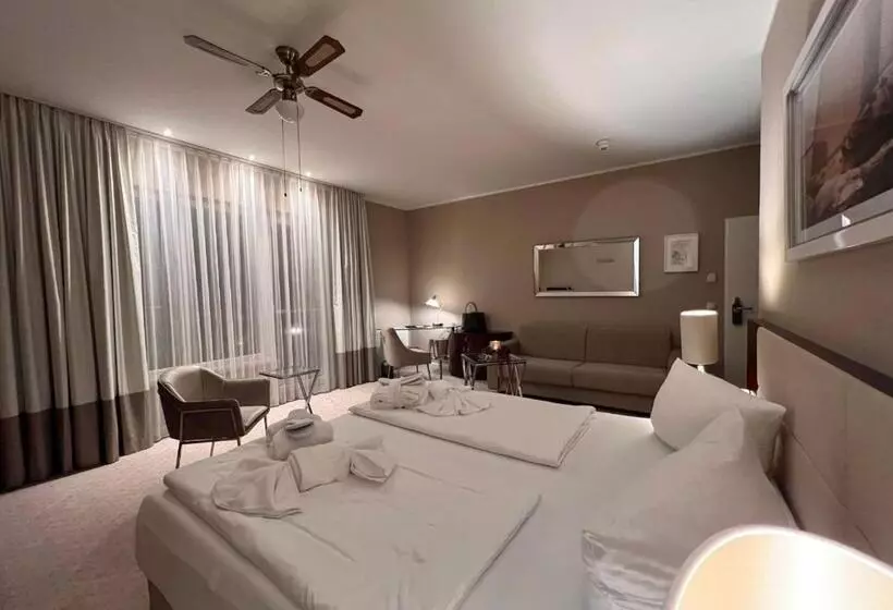 Juniorsviitti Parveke, Resort Märkisches Meer
