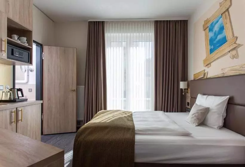 اتاق عادی یک تخته, Stay! Hotel Boardinghouse