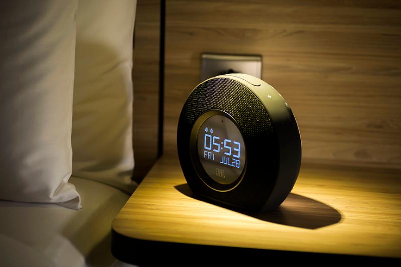 اتاق لوکس سه تخته, The Kuala Lumpur Journal