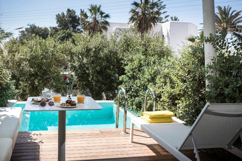 اتاق پرمیوم, The Kuala Lumpur Journal