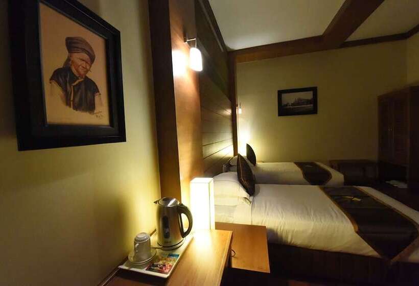 اتاق لوکس, Keinnara Loikaw