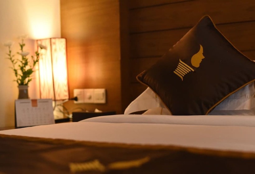 سوییت اجرایی, Keinnara Loikaw