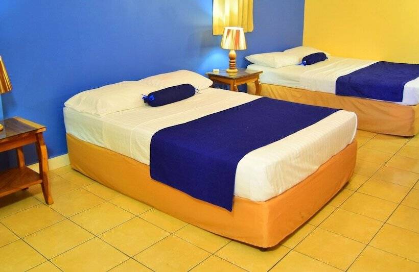 اتاق استاندارد با 2 تخت دوبل, Xolotlán Hostel