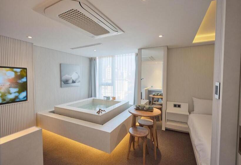 Номер Стандарт, The Leap Seoul Sadang