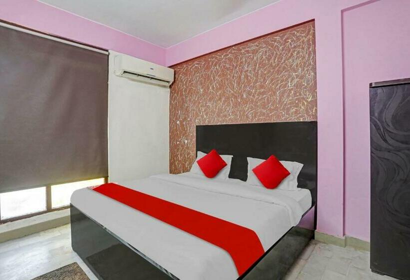 Трехместный Номер Классика, Oyo Flagship 81142 Town Palace