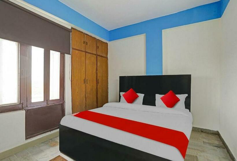 Трехместный Номер Классика, Oyo Flagship 81142 Town Palace