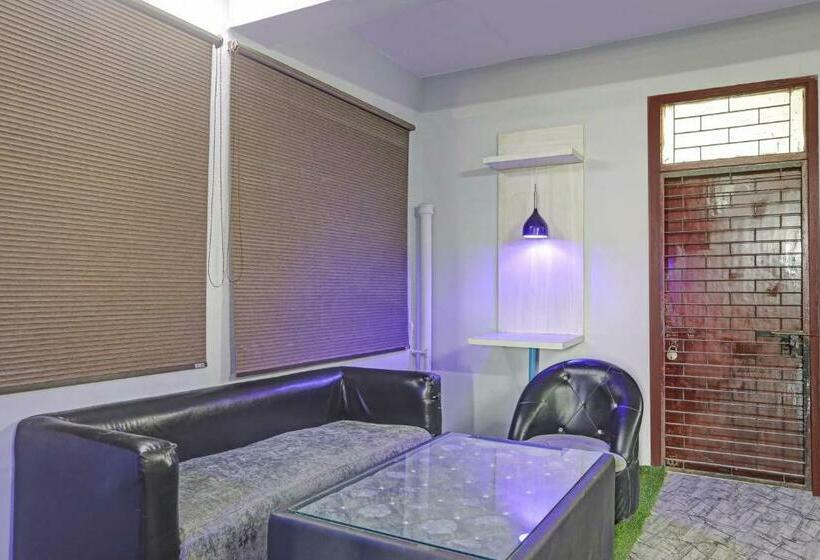 Трехместный Номер Классика, Oyo Flagship 81142  Town Palace