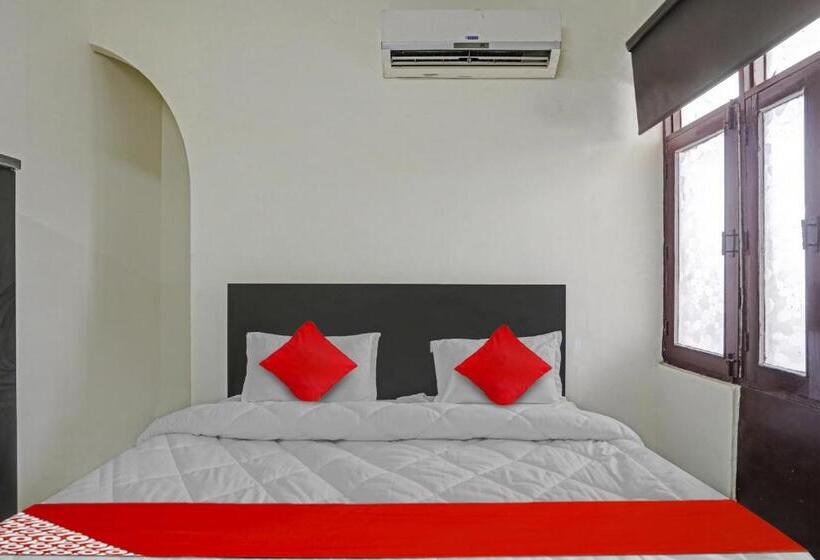 Трехместный Номер Классика, Oyo Flagship 81142 Town Palace