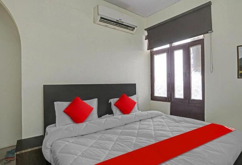 Трехместный Номер Классика, Oyo Flagship 81142 Town Palace