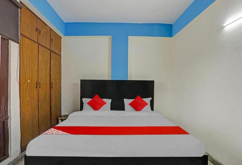 Трехместный Номер Классика, Oyo Flagship 81142 Town Palace