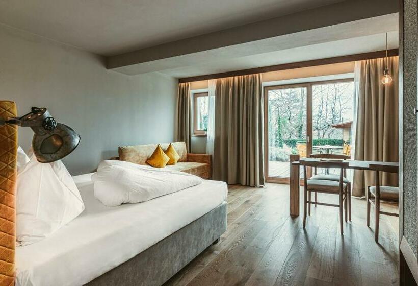 شقة غرفة واحدة مزودة بتراس, Hosler