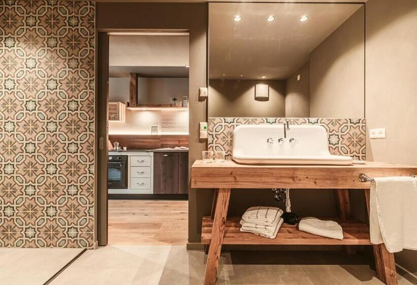 Апартаменты 1 Спальня с Террасой, Hosler