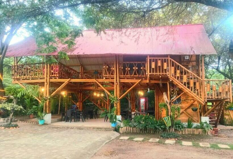 Номер Deluxe, Avani Del Desierto