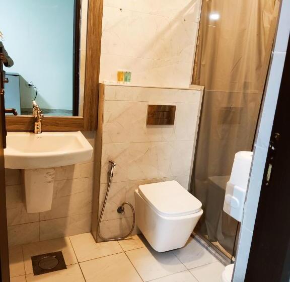 اتاق لوکس, Golden Plaza