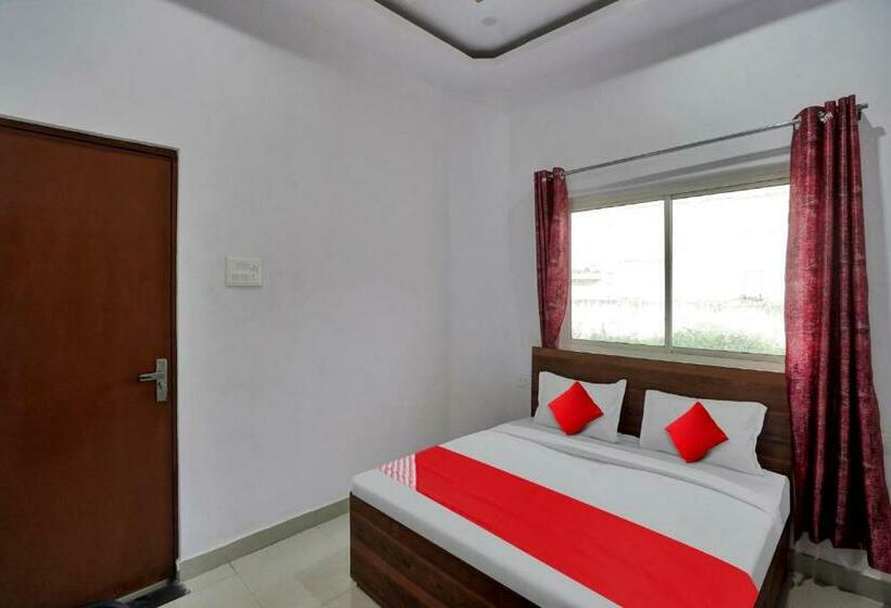 Трехместный Номер Классика, Oyo Flagship 80991  Kvs Residency