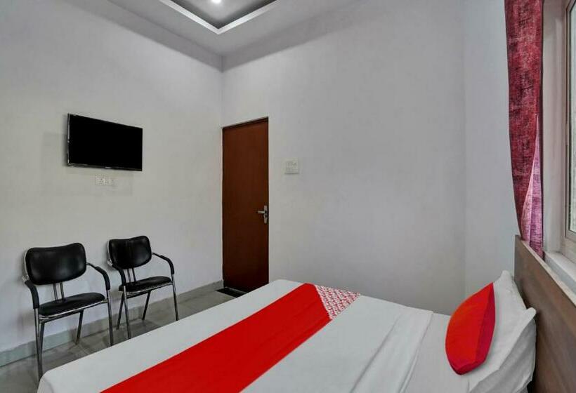 Трехместный Номер Классика, Oyo Flagship 80991  Kvs Residency