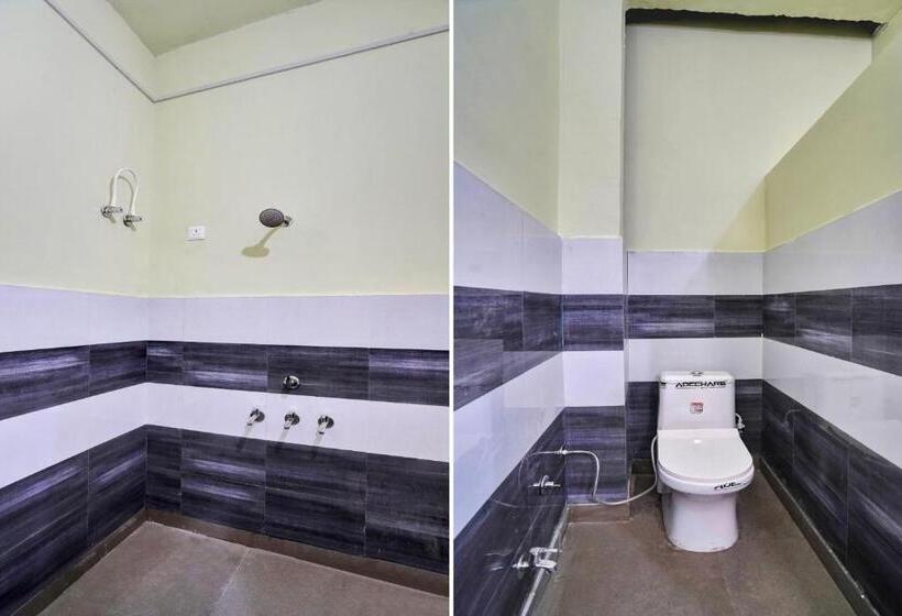 Трехместный Номер Классика, Oyo Flagship 80991  Kvs Residency
