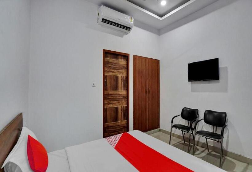 トリプルクラシックルーム, Oyo Flagship 80991 Kvs Residency