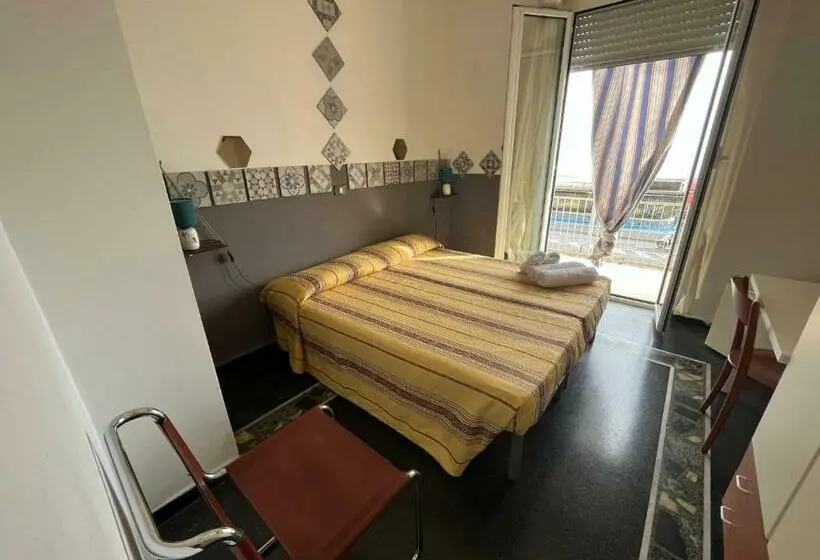 اتاق استاندارد با چشمانداز دریا, Piccolo Hotel Di Lavagna