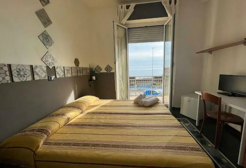 اتاق استاندارد با چشمانداز دریا, Piccolo Hotel Di Lavagna
