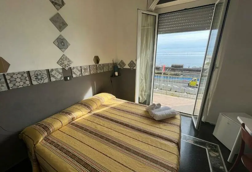 اتاق استاندارد با چشمانداز دریا, Piccolo Hotel Di Lavagna