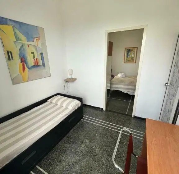 اتاق خانوادگی, Piccolo Hotel Di Lavagna