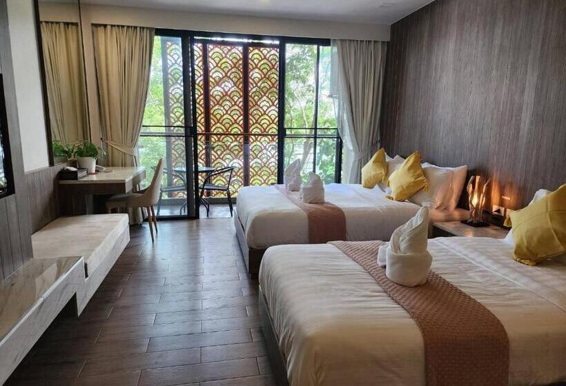 豪华三人间, Alaita Boutique Phuket