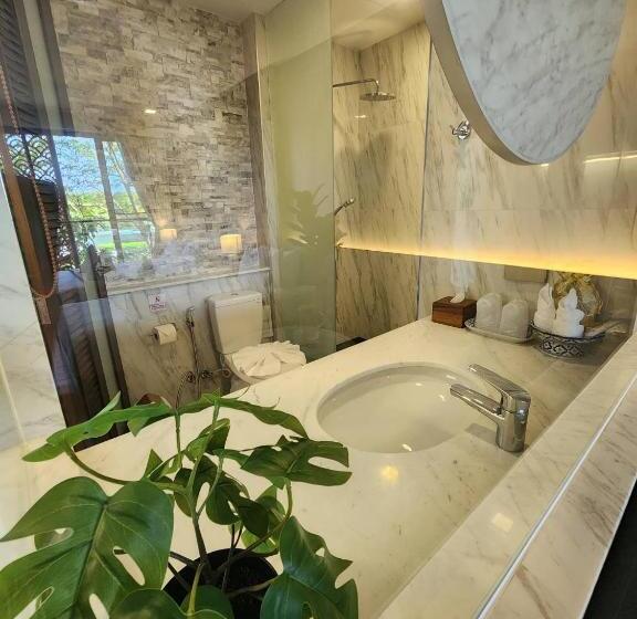 Номер Deluxe с Балконом, Alaita Boutique Phuket