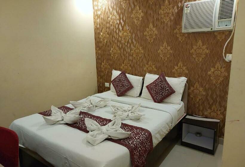 חדר דלוקס, Deep