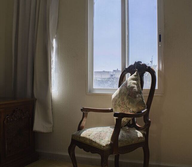 غرفة قياسية, Gran Domo