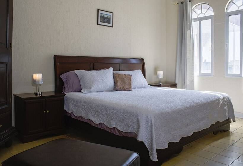 غرفة ديلوكس ثلاثية, Gran Domo