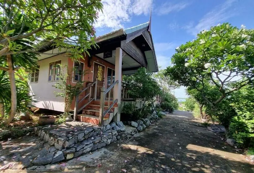 景色の見えるスタンダード４人部屋, Hello Sichang Bungalow