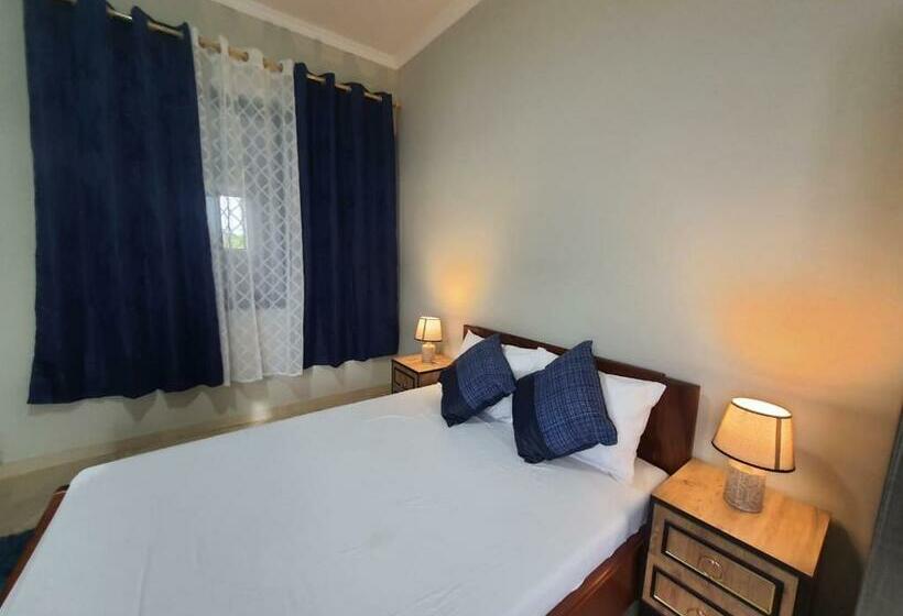 Номер Deluxe, Spacious Holiday Let Wi Fi & Private Amenities Oyibi