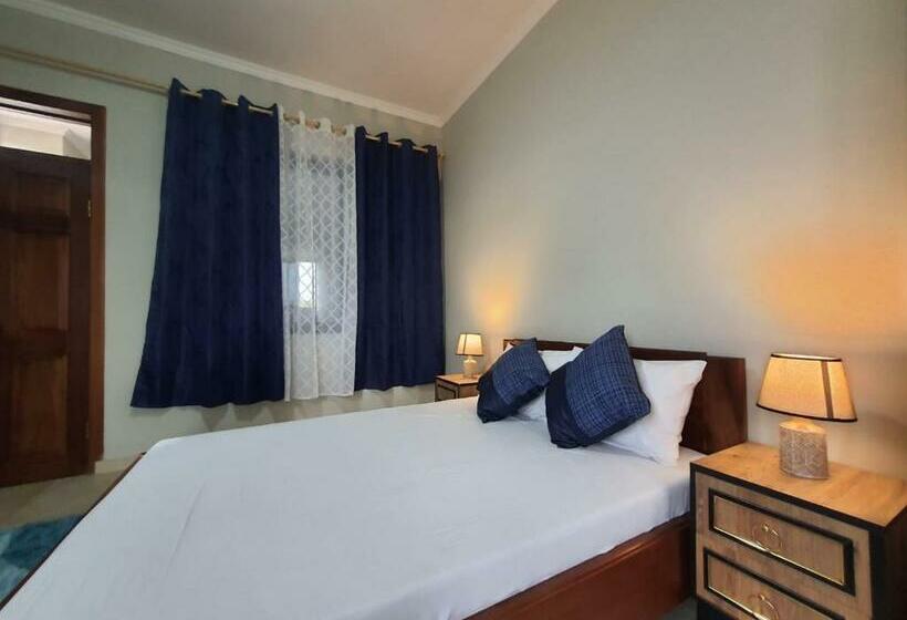 Номер Deluxe, Spacious Holiday Let Wi Fi & Private Amenities Oyibi