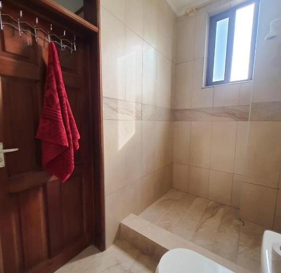 Номер Deluxe, Spacious Holiday Let Wi Fi & Private Amenities Oyibi