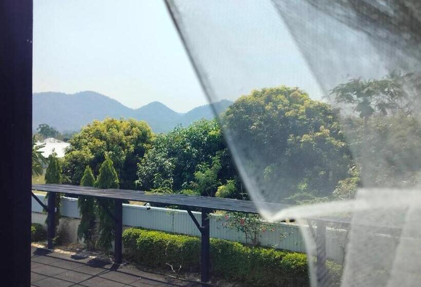 スタンダードルーム, Cicada Hotel Kanchanaburi