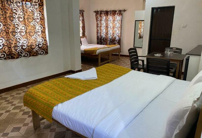 バルコニー付スタンダード４ベッドルーム, Calangute Beach Avenue