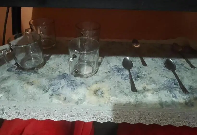 スタンダード４人部屋, Trinidad Hostal