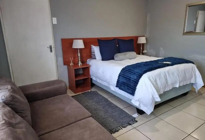 デラックスルーム, Monate Bnb