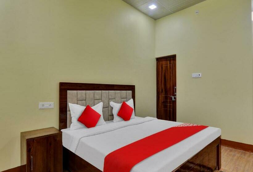 Трехместный Номер Классика, Oyo Flagship 81077 Madhuraj Banquet And Lawn