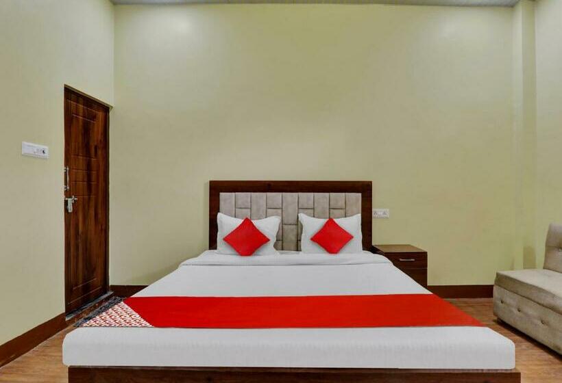 Трехместный Номер Классика, Oyo Flagship 81077 Madhuraj Banquet And Lawn