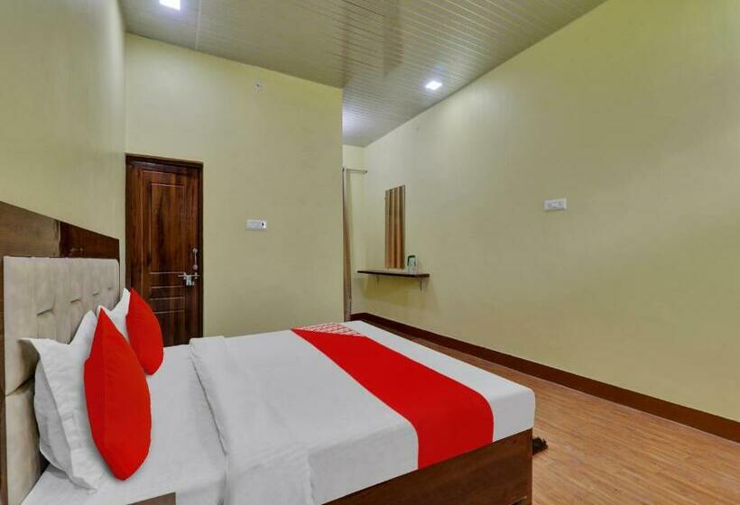 Трехместный Номер Классика, Oyo Flagship 81077 Madhuraj Banquet And Lawn
