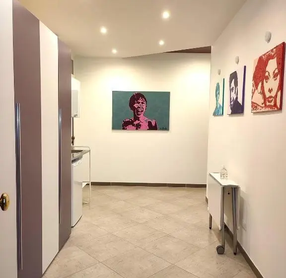 Standard Room, Republic B&b
