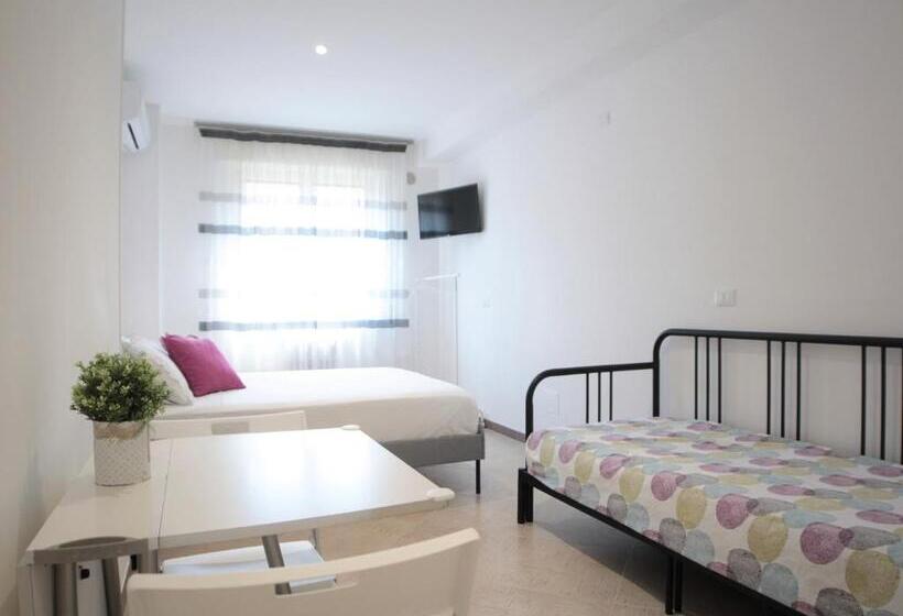 Standardrum, Republic B&b