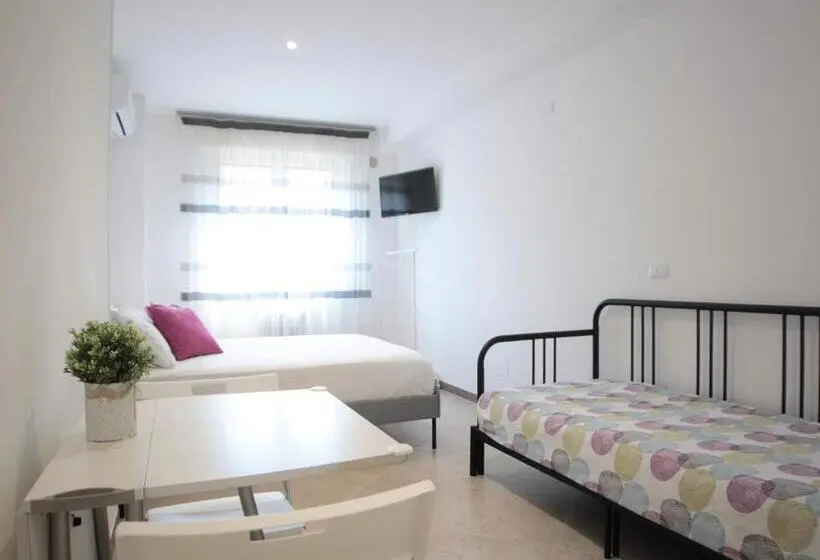 Standard Room, Republic B&b