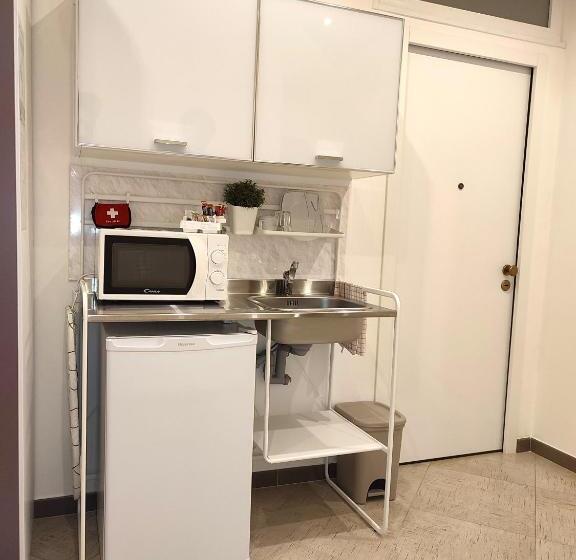 Standardrum, Republic B&b