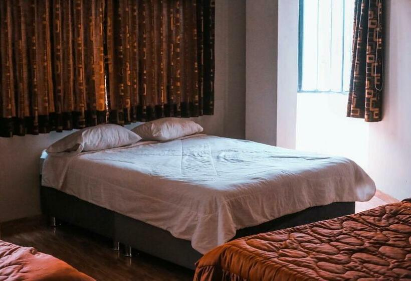 اتاق استاندارد یک نفره, Chacraraju Hostel