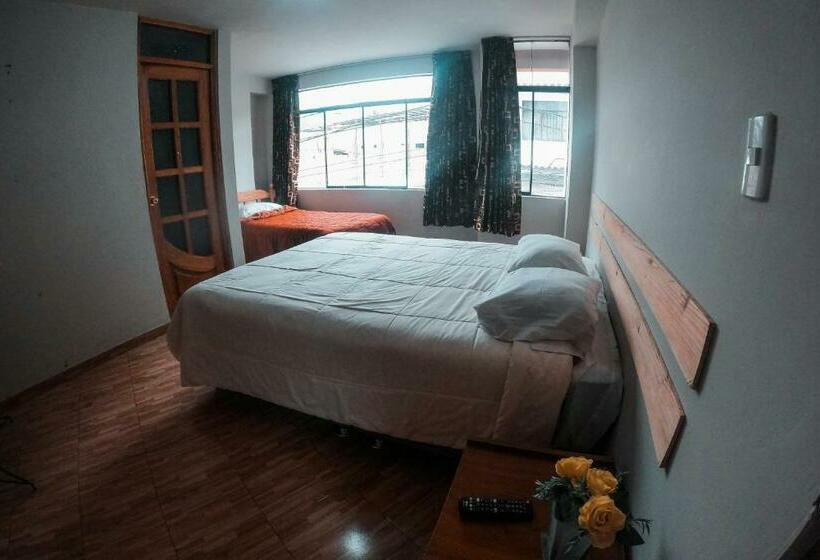 اتاق خانوادگی, Chacraraju Hostel