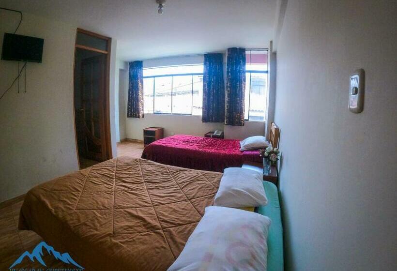 اتاق استاندارد سه نفره, Chacraraju Hostel